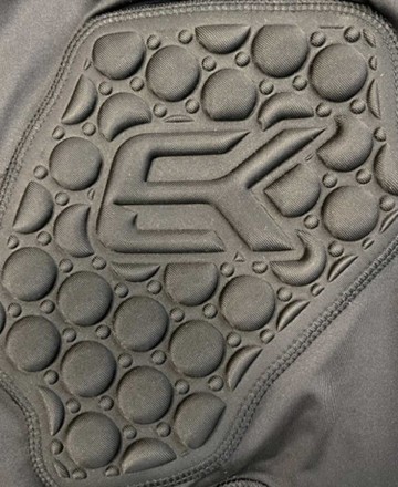 Goalkeeper net with EK 3D PROTECTION PANT protections