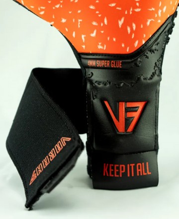 KEEPERsport Varan 7 Champ NC Blackout Gloves