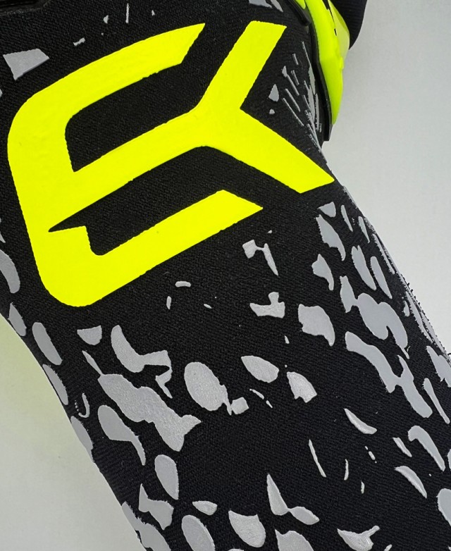 Diseño sin costuras en neopreno resistente – EK Impact Volt Diseño sin costuras en neopreno resistente – EK Impact Volt