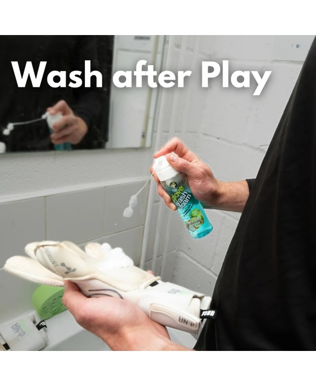 Cómo usar Glove Wash & Foam Tropical Punch para limpiar guantes de portero Cómo usar Glove Wash & Foam Tropical Punch para limpiar guantes de portero