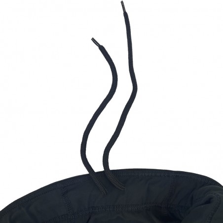 Adjustable inner drawcord for a perfect, secure fit during every training session.