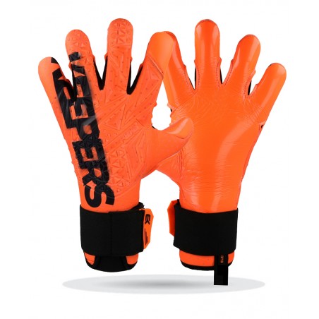 Close-up of the hybrid Roll/Negative cut of the EK SOLAR.