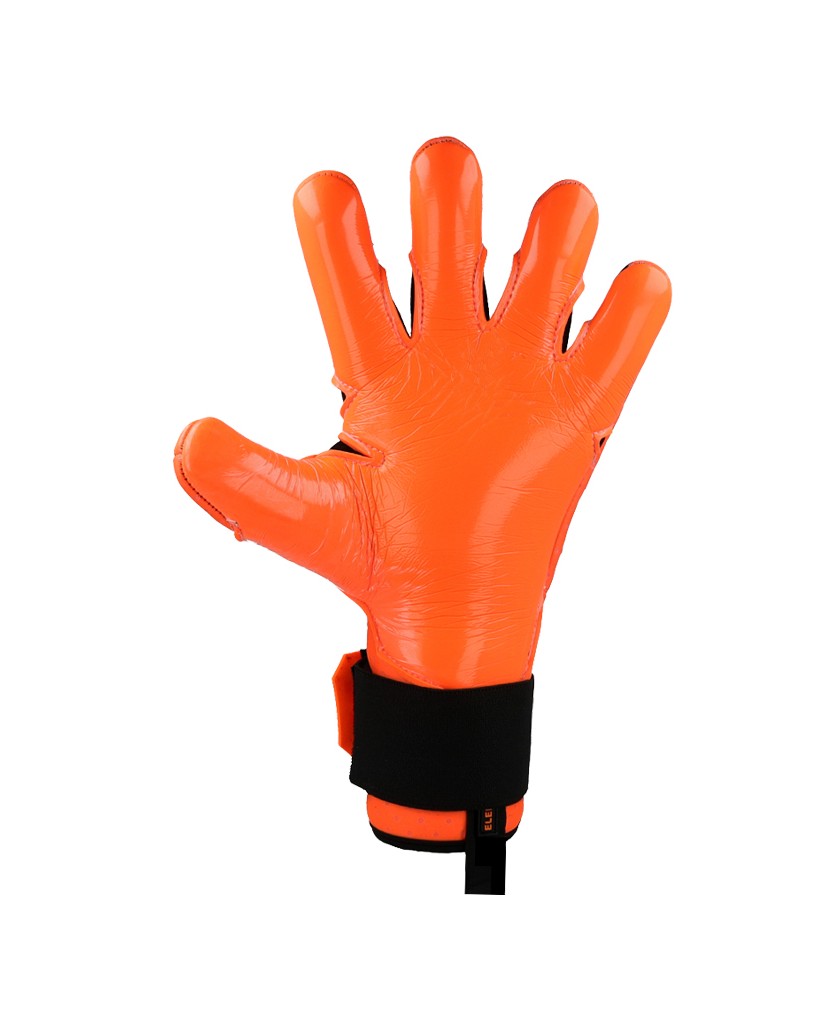 Double-wrap wrist strap of the EK SOLAR with a secure, adjustable fit.