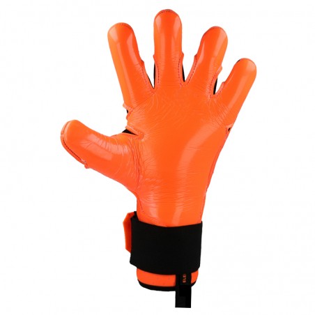 Double-wrap wrist strap of the EK SOLAR with a secure, adjustable fit.