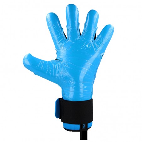 Hybrid Roll/Negative cut detail of the EK TSUNAMI.