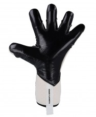 Vista lateral del guante de portero EK Frostbite mostrando su ajuste ceñido tipo segunda piel.