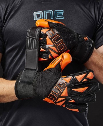 One Gloves SLYR BLAZE soccer goalkeeper gloves
