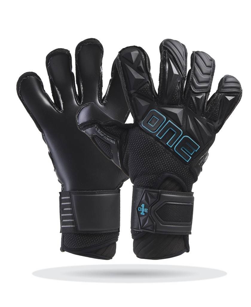 One Gloves SLYR BOSS Goalkeeper Gloves One Gloves SLYR BOSS Goalkeeper Gloves