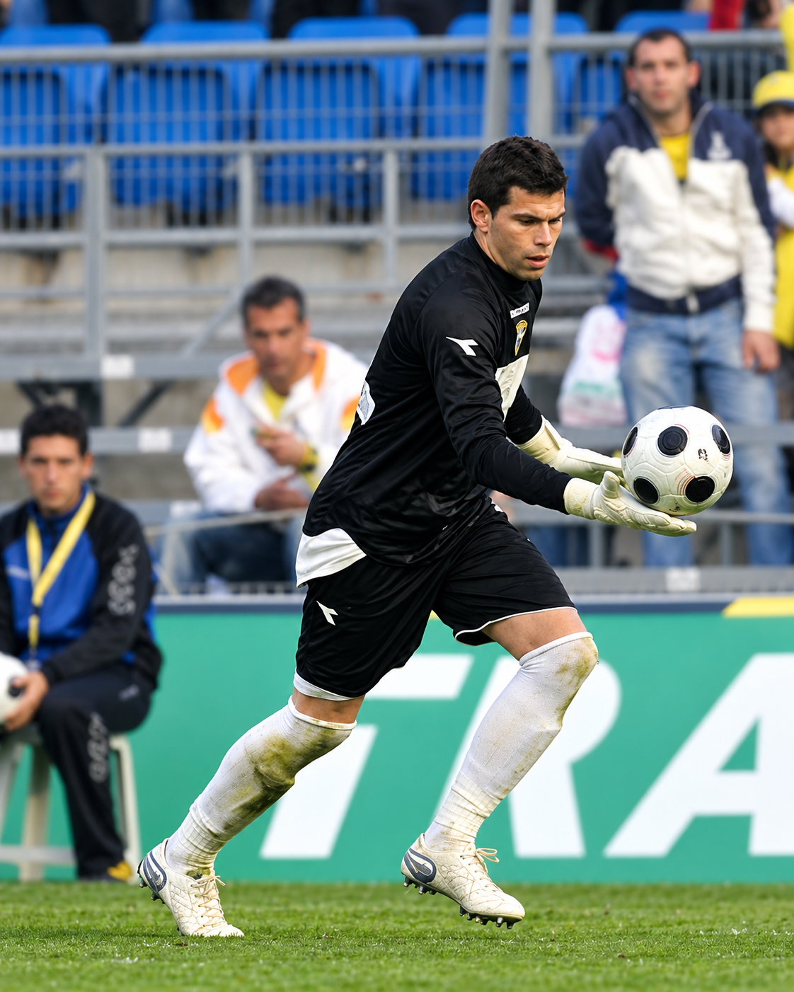 Daniel Miguélez during his professional goalkeeping career
